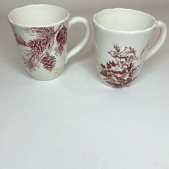 Reba Harmony For The Home Coffee Cups Mugs Set 2 Christmas White Red Gold Scroll - Picture 1 of 5